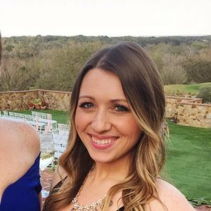 Meet your Posher, Claire